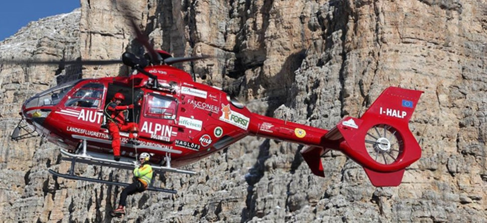 Incidente in quota, 32enne cade dalla parete, volo di alcuni metri per uno scalatore