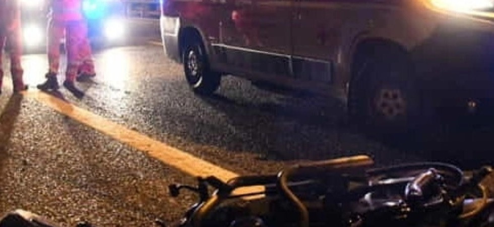 Il tremendo schianto in moto contro l'auto e la corsa disperata in ospedale, Stefano Arlotti è morto a 53 anni