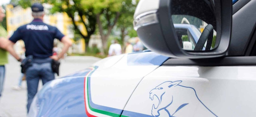Già sottoposto al divieto di avvicinamento, continua a perseguitare l'ex compagna