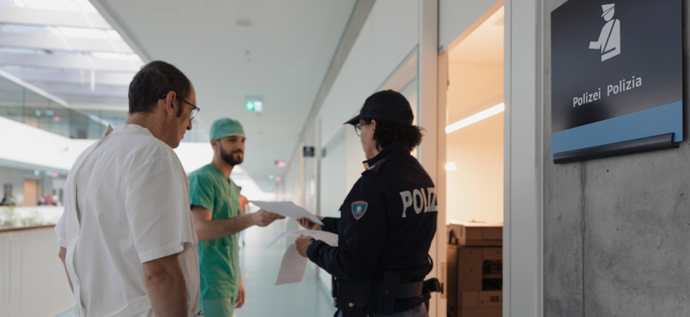 Rissa tra studenti delle superiori con mazze e bastoni: 15enne finisce al pronto soccorso