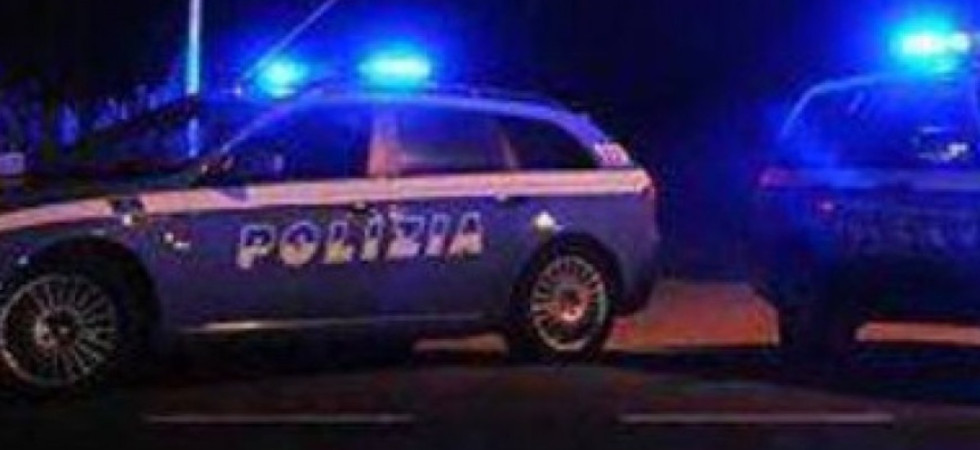 Fermati in città su un’auto rubata e con vari attrezzi da scasso