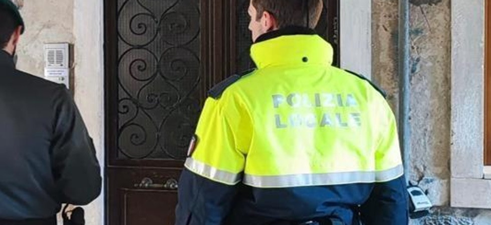 Attività ricettiva senza comunicarlo al Comune, tre strutture sanzionate e chiese dalla polizia locale