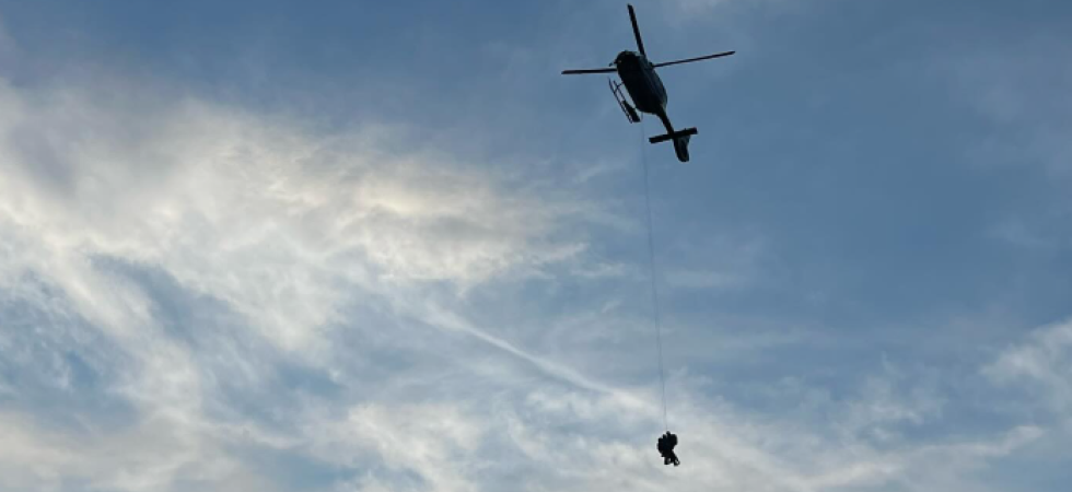 Foto d'archivio Masso si stacca mentre arrampicano, un 29enne cade e il 'detrito' colpisce alla testa il compagno di cordata: paura in quota