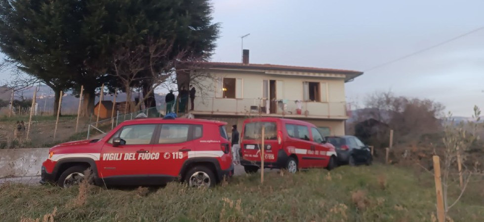 Giallo in paese, anziano trovato morto semicarbonizzato in camera da letto: la vittima è l'83enne Giuseppe Azzolin