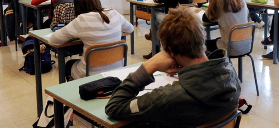 Insegnanti che denunciano e segnalano gli studenti, i Servizi sociali contro il protocollo Pat-Procure