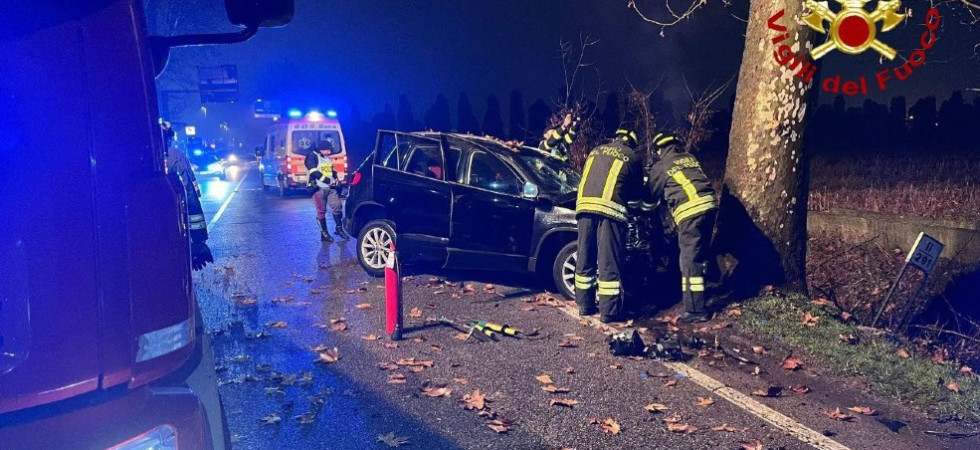 Tragico schianto nella notte: morti due giovani genitori, sopravvive solo la figlia di 4 anni ma è in gravi condizioni