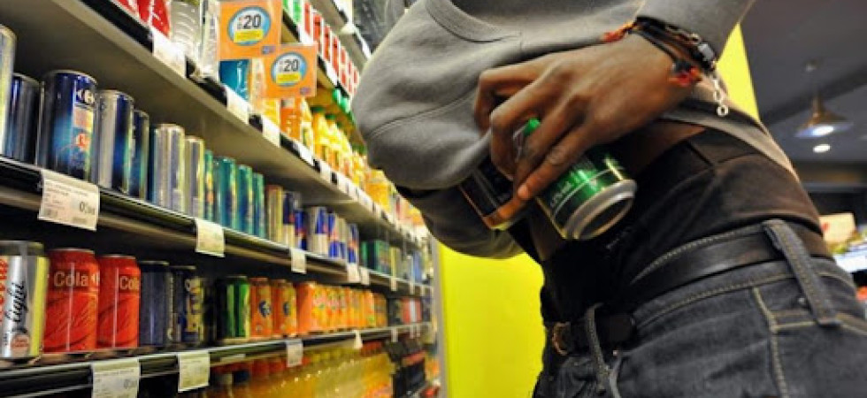 Due furti nello stesso supermercato: ladri fermati e merce restituita