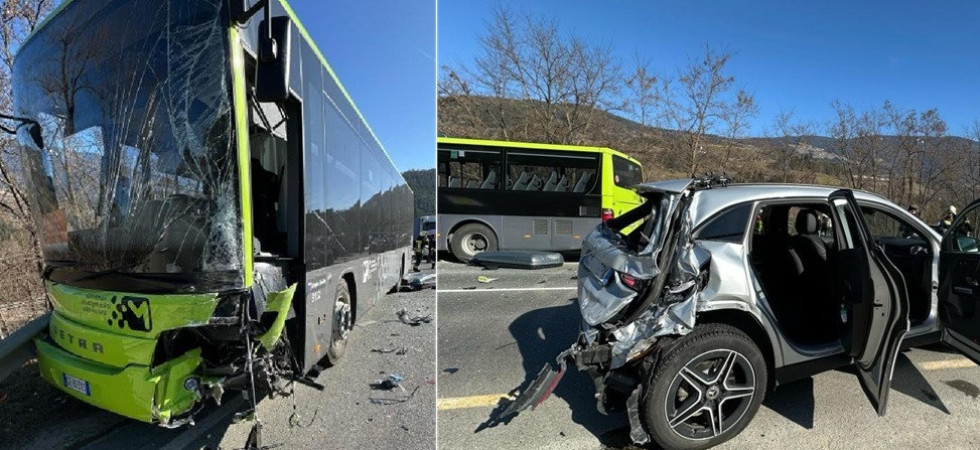 Tremendo schianto contro un'auto, momenti di paura per i passeggeri di un autobus: in azione i soccorsi
