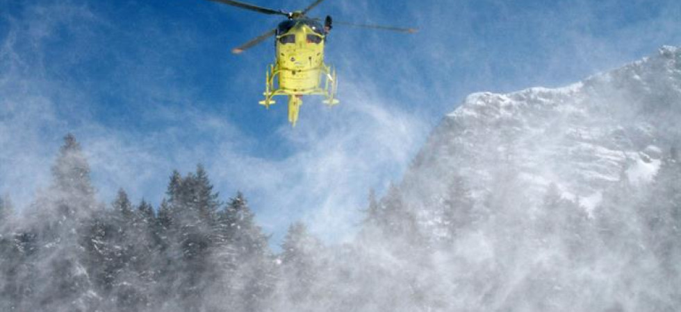Foto archivio Tragedia in quota, si accascia a terra a pochi passi dalla vetta: morto un uomo