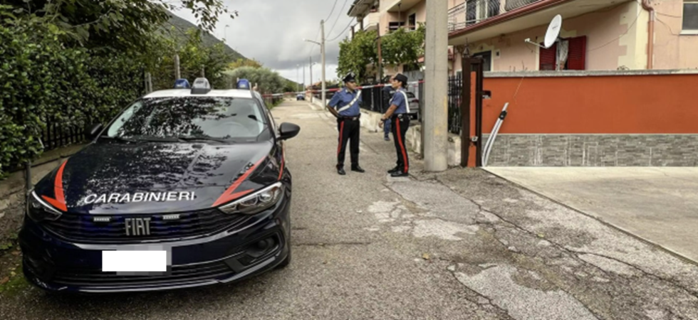 Anziano strangola la moglie e poi chiama i sanitari ammettendo di essere stato lui