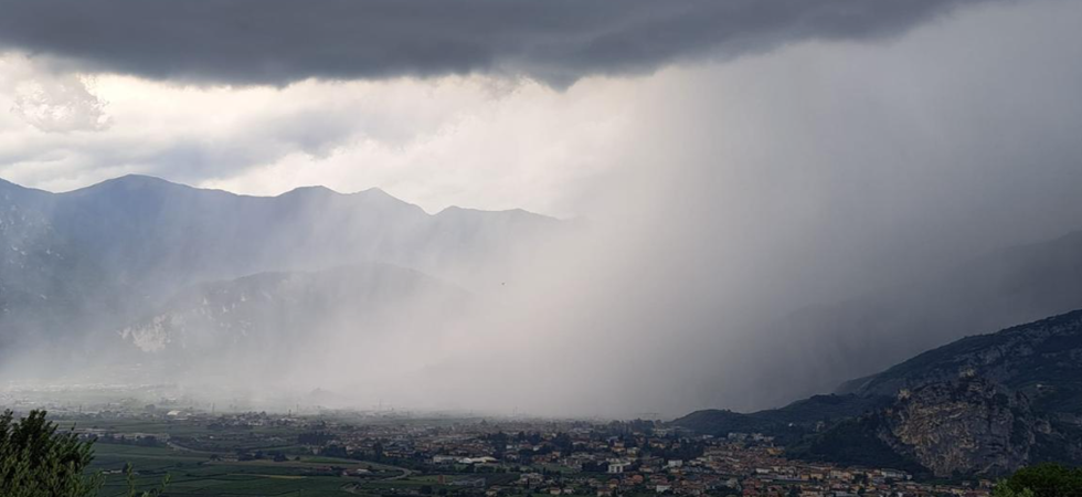 Maltempo, altro fronte freddo in arrivo: minime a 15 gradi e neve sopra i 2.400 metri