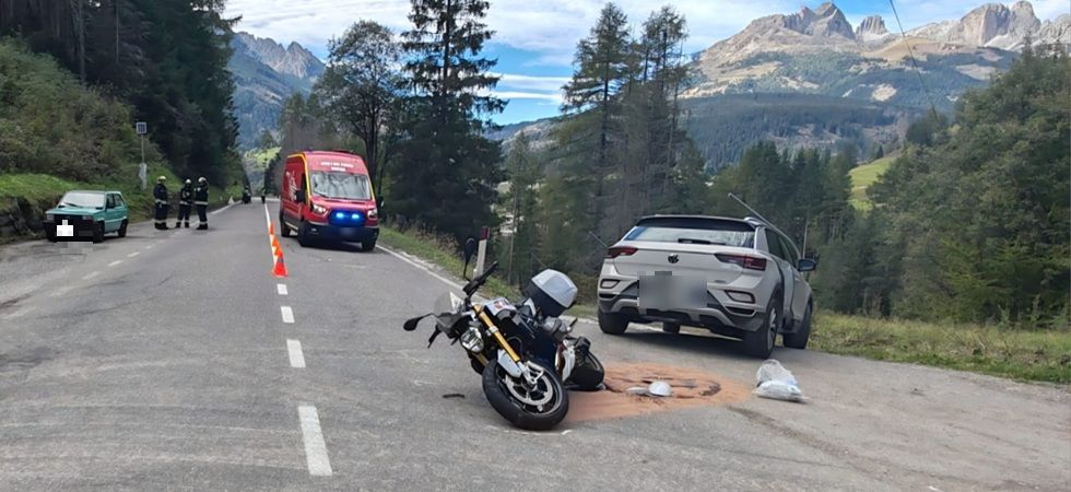 Incidente motociclistico in Val di Fassa: marito e moglie elitrasportati in ospedale