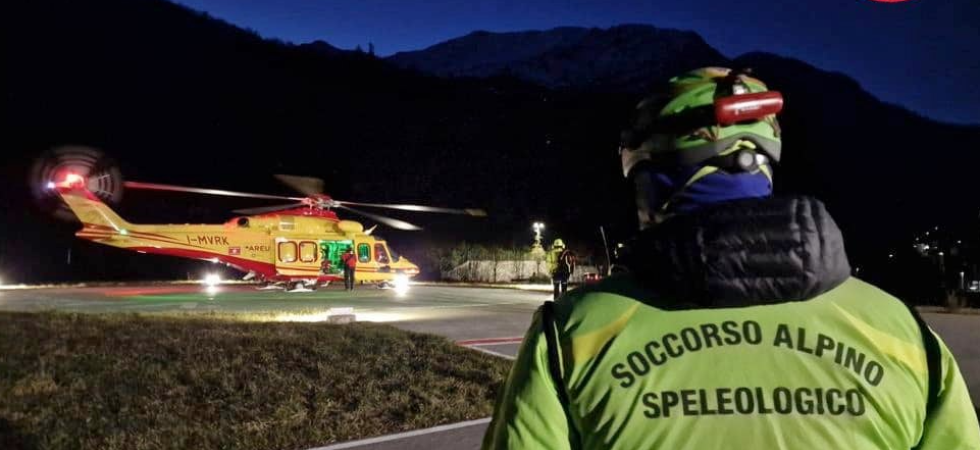 Foto archivio "La svolta grazie ad una torcia", prima l'allarme, poi i cellulari spenti: scomparsi nel nulla due ciclisti