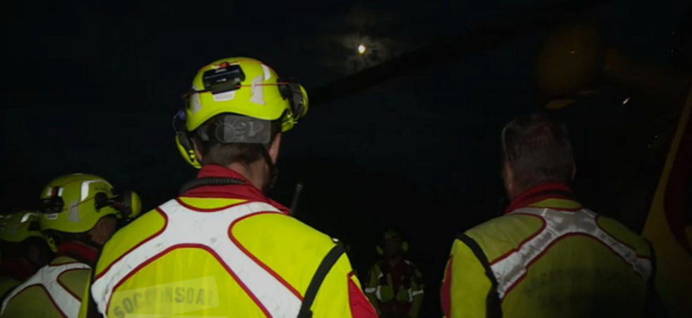 Accusa dolori addominali a quota 1.800 metri durante la notte, ma l'elicottero non può arrivare