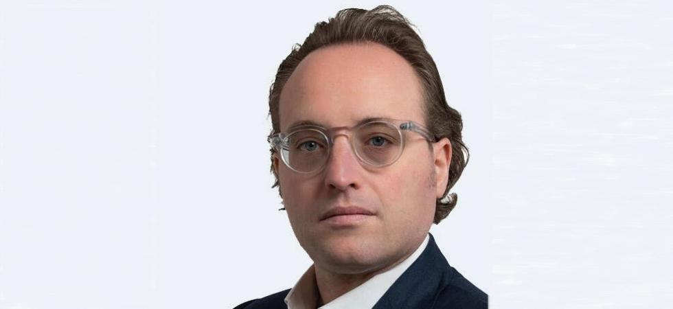 La Procura conferma l'allontanamento dalla casa famigliare e il braccialetto elettronico a Vettori