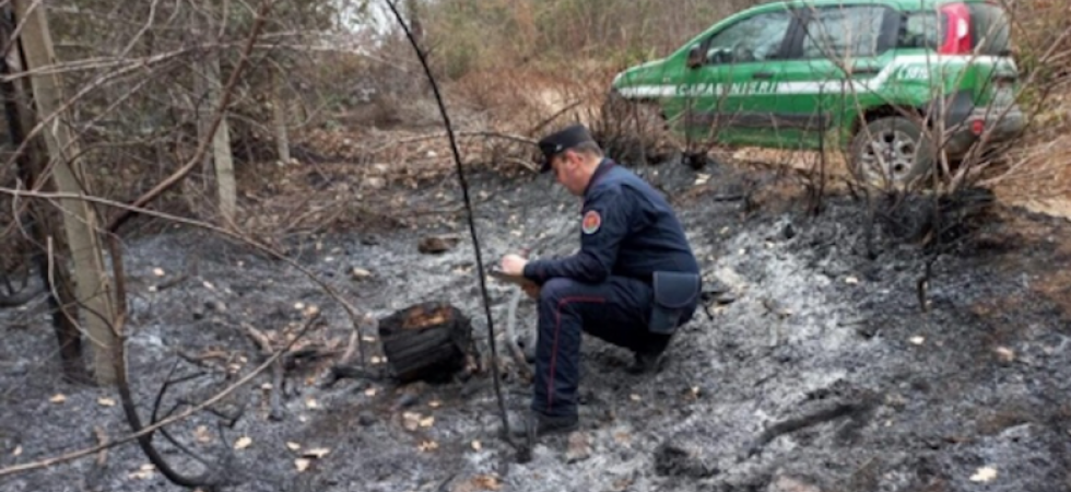 Allarme incendi boschivi, in 3 mesi già 4 roghi e sanzionate 20 persone con più di 7.000 euro di multe (l'anno scorso in