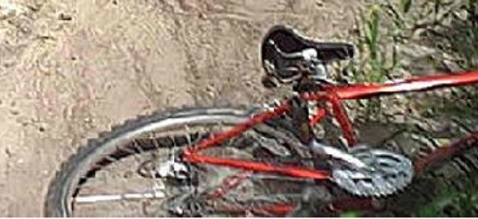 Cade con la mountain bike sul sentiero di montagna: un 15enne elitrasportato in ospedale