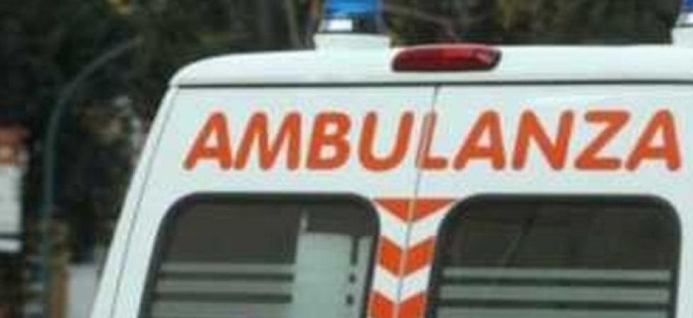 Terribile incidente stradale, due sorelline di 5 e 11 anni in condizioni gravissime