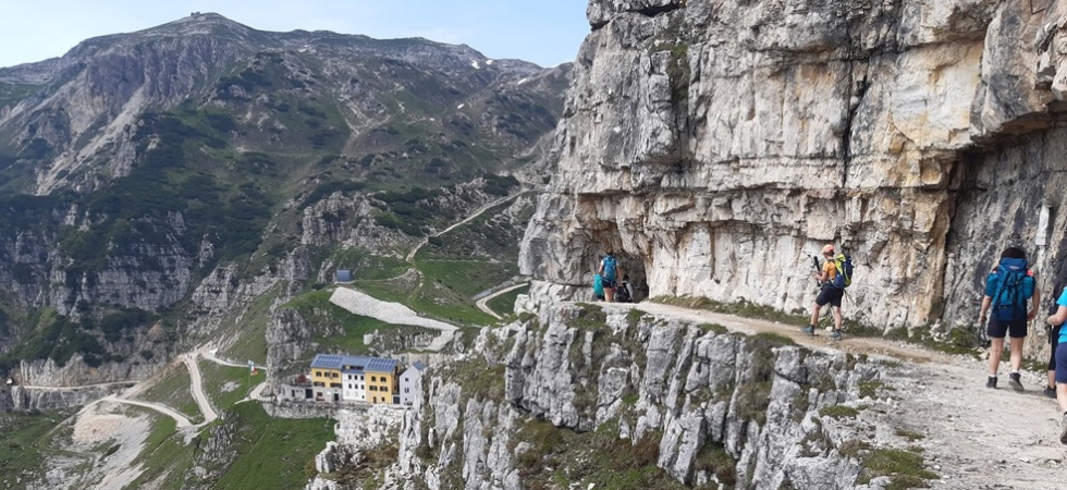 "Non c'è acqua: non prendiamo più prenotazioni", l'allarme del Rifugio Papa sul Pasubio