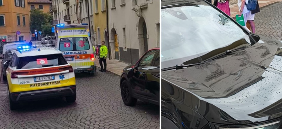 Scontro auto-bici in centro, parabrezza danneggiato e ciclista scaraventato a terra