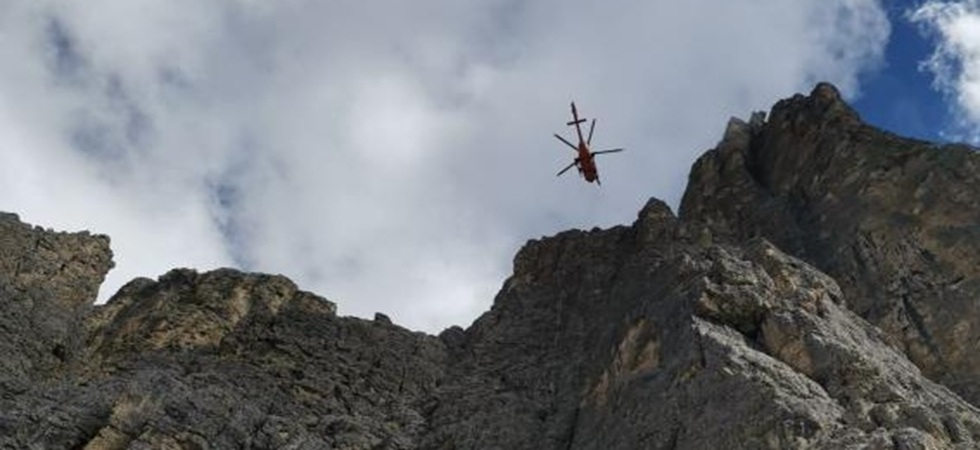 Tragedia in montagna durante un'arrampicata, precipita per decine di metri: morto un alpinista