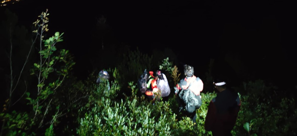 In montagna di notte, vengono sopresi dal temporale e dal buio: salvati sei escursionisti del Bangladesh