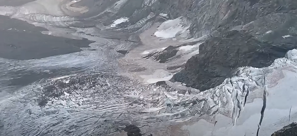 La natura è più forte di noi: il ghiacciaio soffre, la montagna va in pezzi