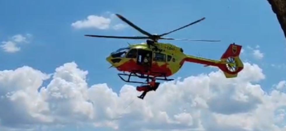 Climber cade in parete, i compagni lanciano l'allarme: complesso intervento del soccorso alpino
