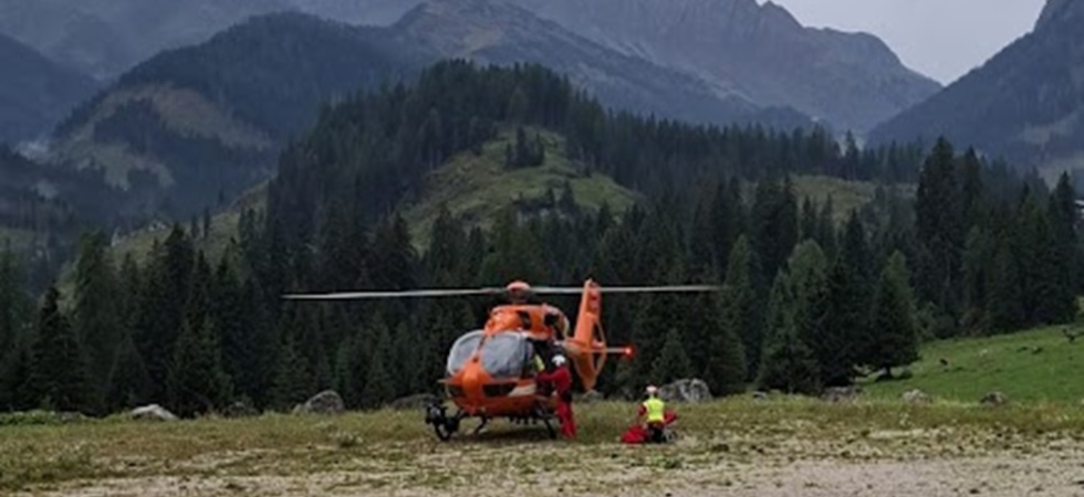 Scoppia il temporale e si rifugiano in una nicchia a 3 mila metri