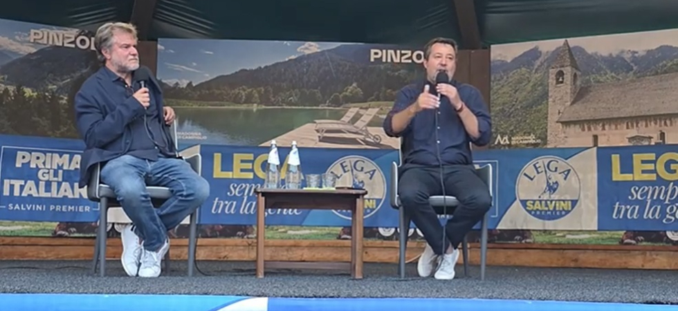 "Chi parla di difficoltà dovrebbe essere in questa piazza", Salvini in val Rendena fa il pieno