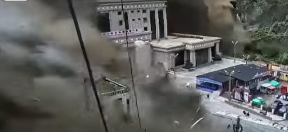Apocalisse improvvisa tra Nepal e Tibet: un'alluvione spazza via interi paesi