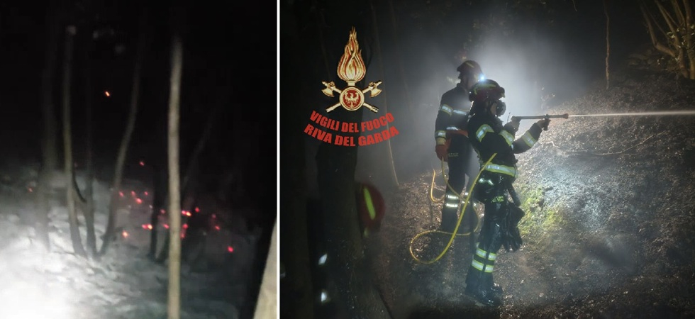 Incendio boschivo nella notte, il vento e il terreno impervio rendono difficili le operazioni dei vigili del fuoco