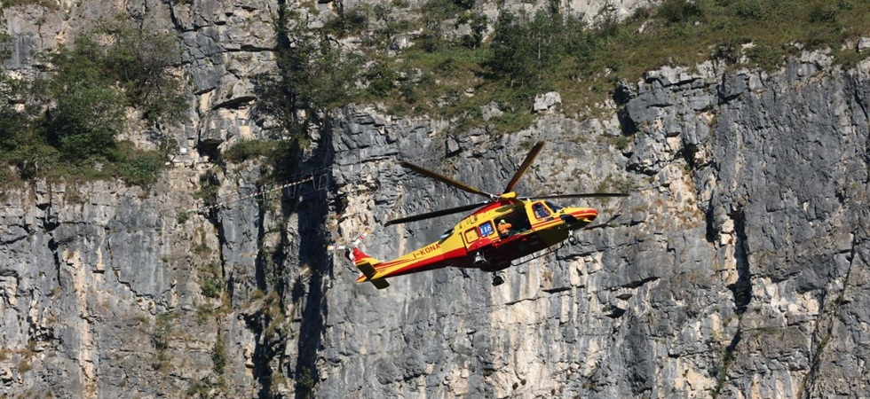 Precipita per oltre 100 metri dalla ferrata e muore