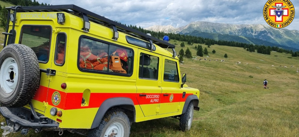 Foto d'archivio Prima si fa male durante la gita e poi ha un malore, un 67enne soccorso e trasportato in ospedale