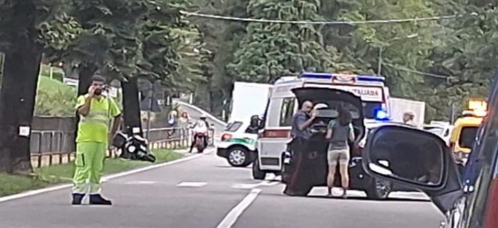 Foto La Val Camonica La Ghè Dramma sulla statale, anziana muore travolta da una moto sulle strisce