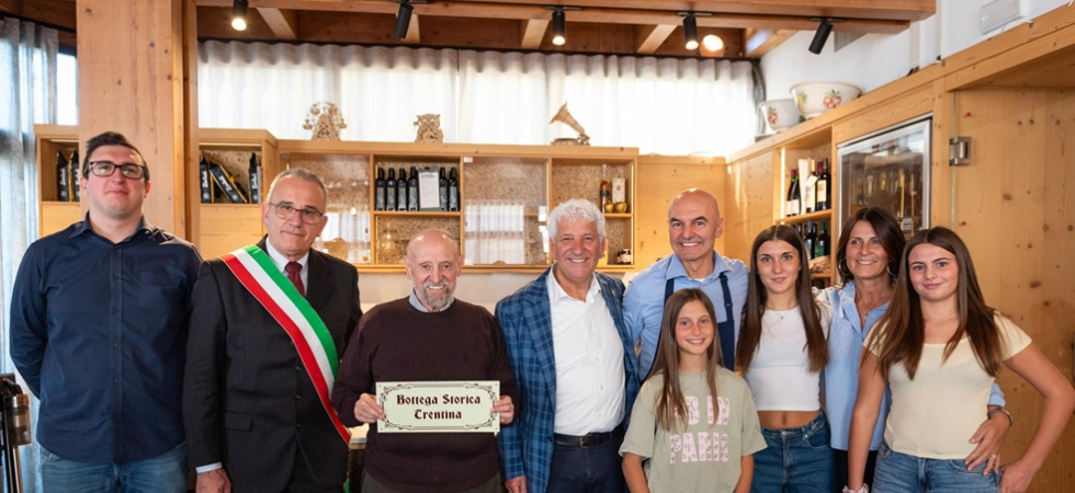 Foto di Dalila Bececchi per Azienda per il turismo Garda Dolomiti L'Hotel Martinelli è Bottega storica del Trentino: Un traguardo storico che premia un'attività che custodisce memoria