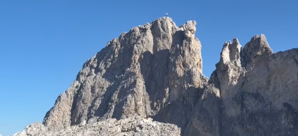 Scarica di sassi travolge due escursioniste, momenti di paura