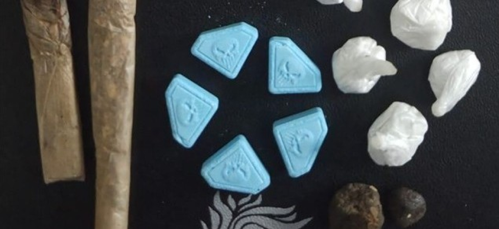 Droga, 31enne trovato con pasticche 'Blue Punisher': “Sono estremamente pericolose e tossiche per l'elevatissima