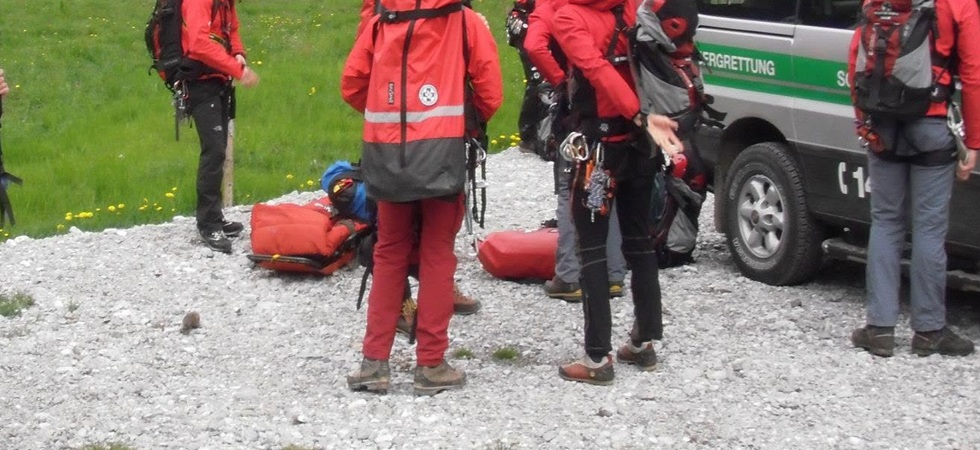Tragedia in montagna, 58enne precipita per 80 metri e muore: trovata senza vita a 1.980 metri dopo due giorni di ricerche