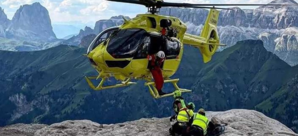 Prendono la ferrata al contrario, senza caschetto né attrezzatura adatta: salvati dall'elicottero