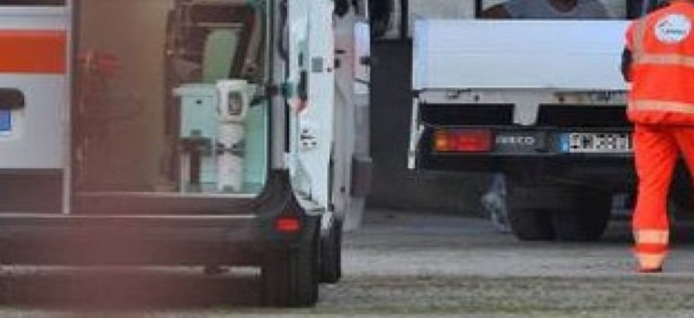 Paura durante il lavoro, operaio di 49 anni cade dal cassone di un camion e resta gravemente ferito