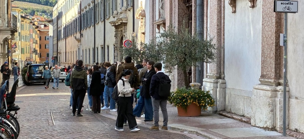 "Assalto" alla biblioteca per i libri a partire da 1 euro