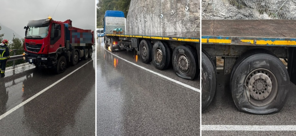 Violento urto tra due camion: tre ruote danneggiate, problemi ai freni e strada paralizzata per ore