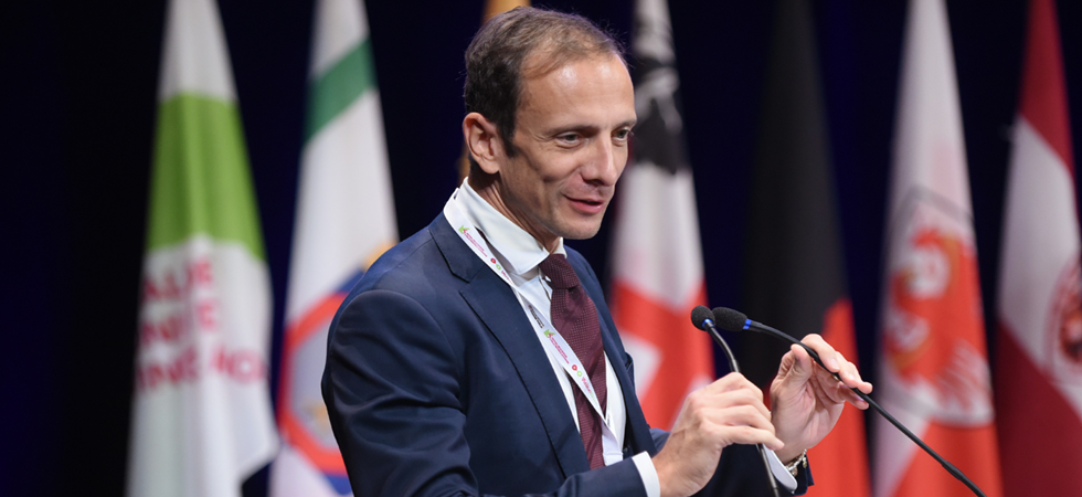 Ossessionato da Fedriga, è arrivato a procurarsi l'indirizzo di casa dei suoceri del Governatore friulano
