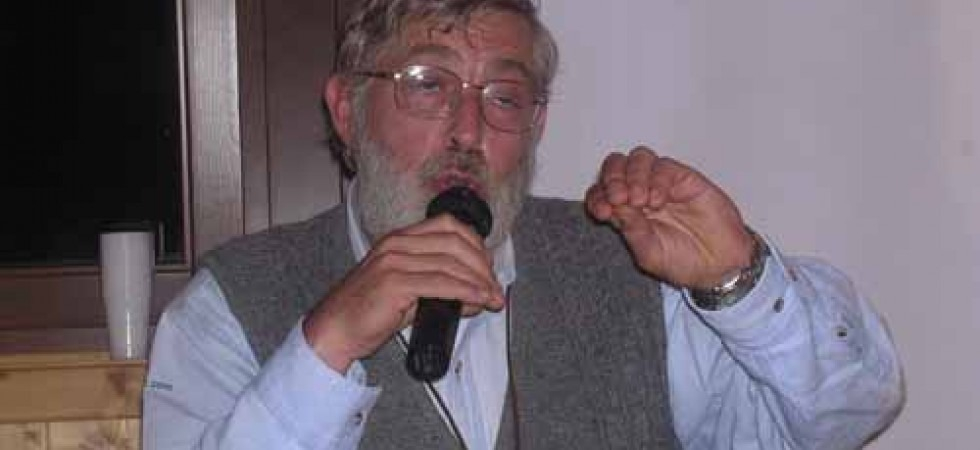Il piazzale di fronte al carcere intitolato a padre Fabrizio Forti: “In suo ricordo anche una targa all'ingresso”