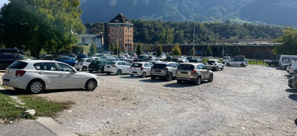 Oltre 80 nuovi parcheggi per auto vicino alla stazione, la sindaca