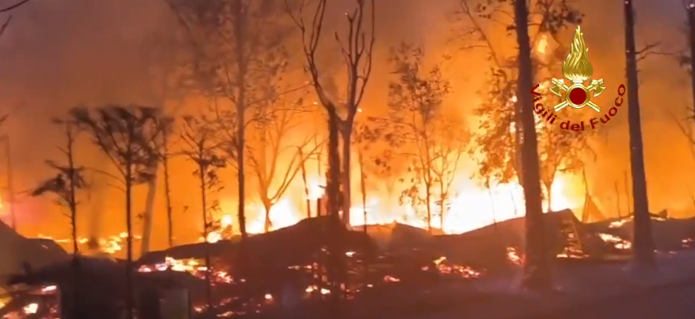 Il devastante incendio in un campeggio sul Garda (I VIDEO): 24 persone trasportate in ospedale