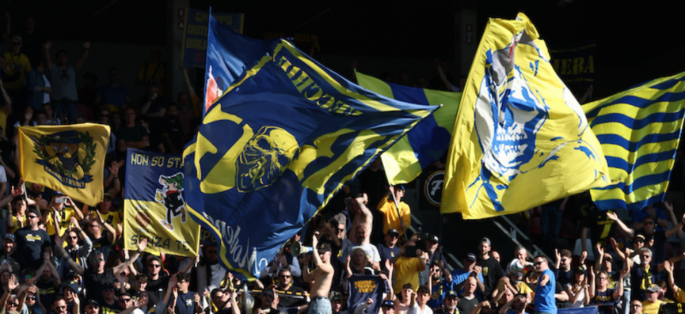 Pugni e spintoni tra tifosi della stessa squadra