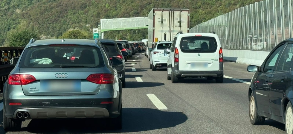 Tamponamento lungo l'autostrada: due chilometri di coda in A22
