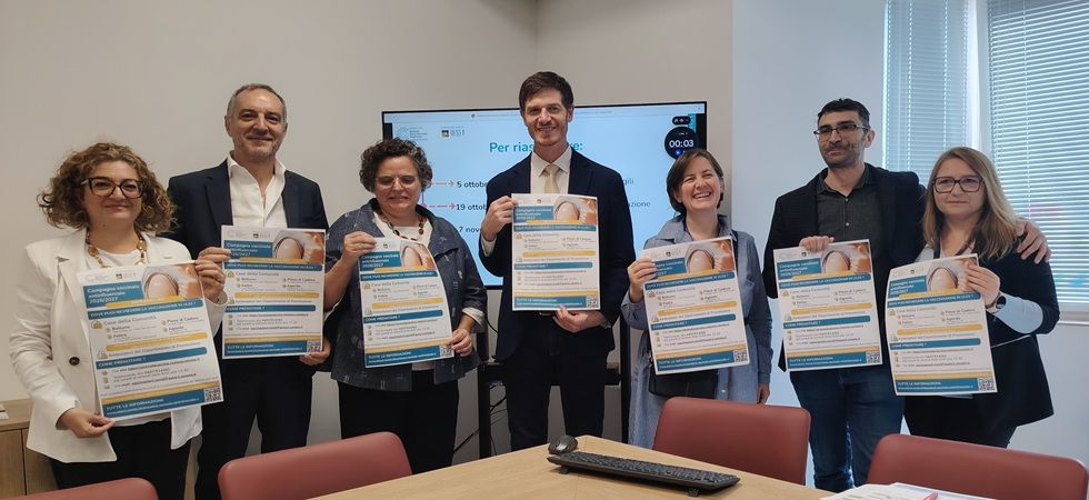 Al via la campagna vaccinale per influenza e Covid: si parte dalle categorie fragili